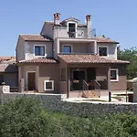 Arco Villa *