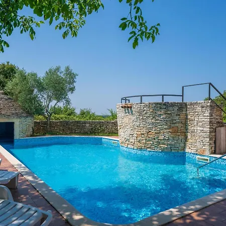 Arco Villa *