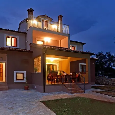 Arco Villa *